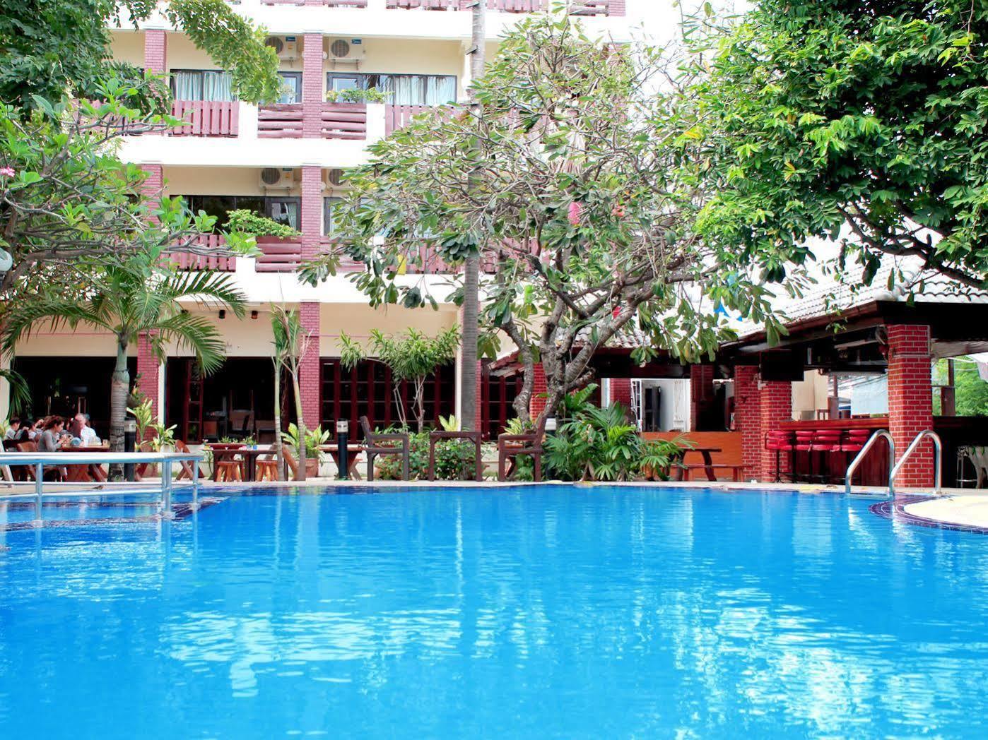 Mermaid'S Beach Resort Jomtien Exterior photo